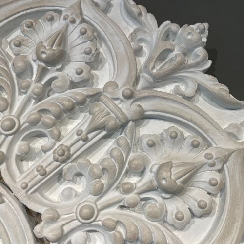 LATE VICTORIAN PAINTED PLASTER CEILING ROSE - ADDITIONAL PHOTO 5