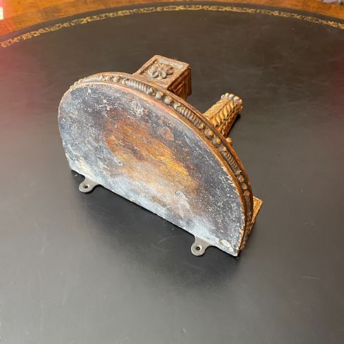 LATE 18TH CENTURY NEO CLASSICAL GILT WOOD BRACKET - ADDITIONAL PHOTO 2