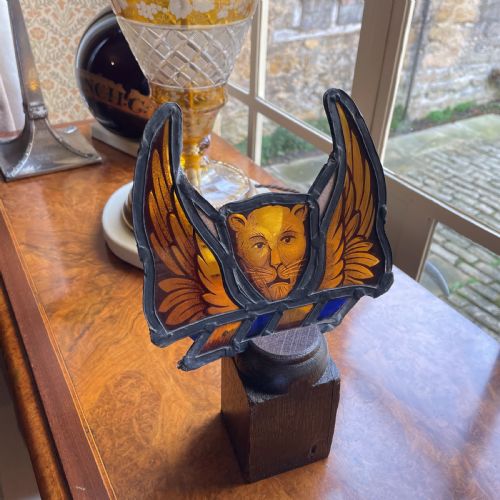 early english stained glass fragment - CATEGORY: ANTIQUE MISCELLANEOUS - DATED 18TH CENTURY