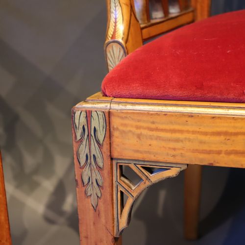 A PAIR OF EDWARDIAN CHINESE CHIPPENDALE REVIVAL PAINTED SATINWOOD ELBOW CHAIRS - ADDITIONAL PHOTO 6