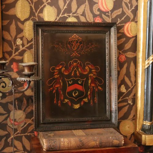 EARLY 19TH CENTURY OIL ON BOARD PAINTING COAT OF ARMS WITH MONOGRAM - ADDITIONAL PHOTO 1