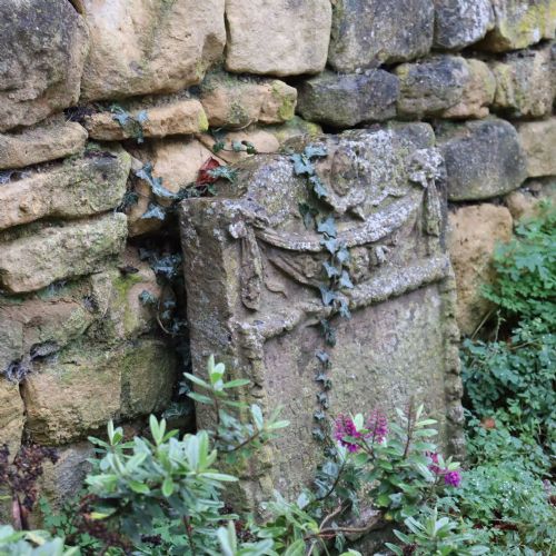 17TH CENTURY ENGLISH GRAVESTONE - ADDITIONAL PHOTO 4