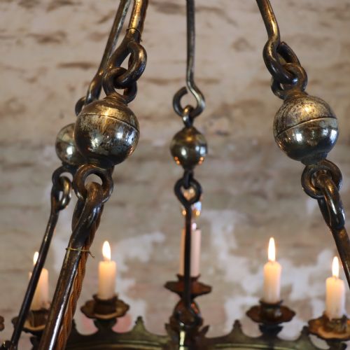 LARGE GOTHIC REVIVAL GILT BRASS CHANDELIER - ADDITIONAL PHOTO 5