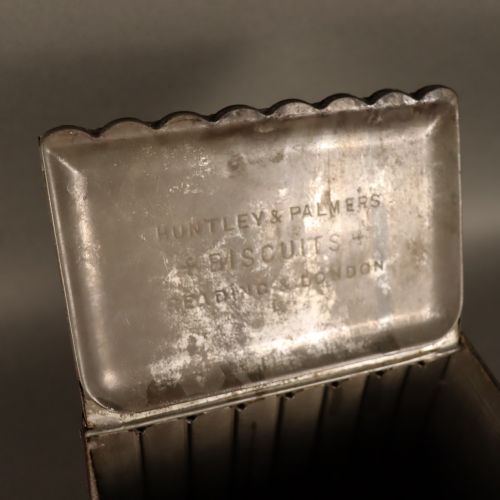 A HUNTLEY PALMERS WAVERLEY BISCUIT TIN - ADDITIONAL PHOTO 1