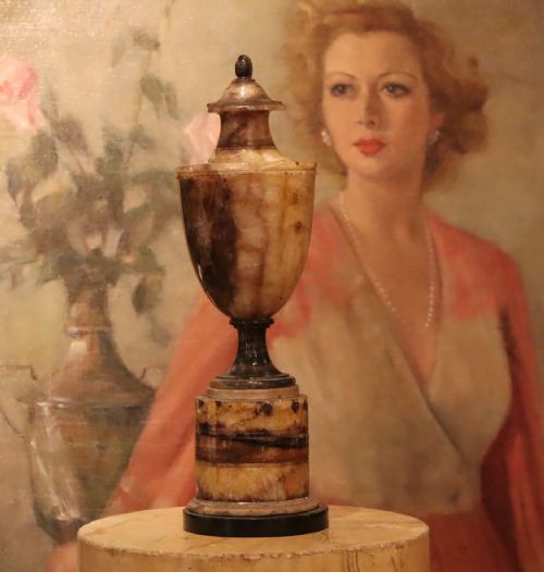 large late 18th century blue john urn - CATEGORY: ANTIQUE MISCELLANEOUS - DATED 18TH CENTURY