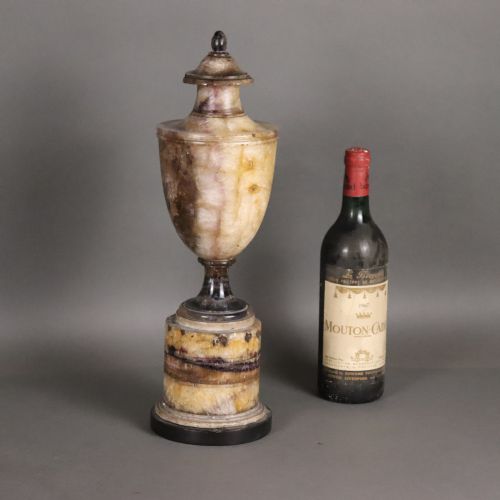 LARGE LATE 18TH CENTURY BLUE JOHN URN - ADDITIONAL PHOTO 4