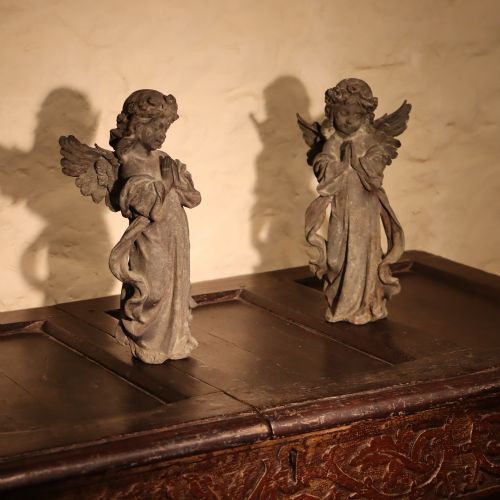 two 19th century cast metal angels - CATEGORY: ANTIQUE METAL - DATED 19TH CENTURY