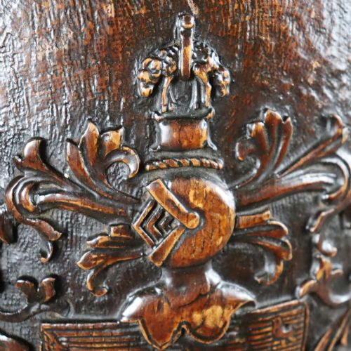 LARGE MID 19TH CENTURY CARVED OAK NEWEL POST OR SIMILAR CAPITAL IN THE FORM OF A WINGED LION HOLDING A SHIELD - ADDITIONAL PHOTO 7