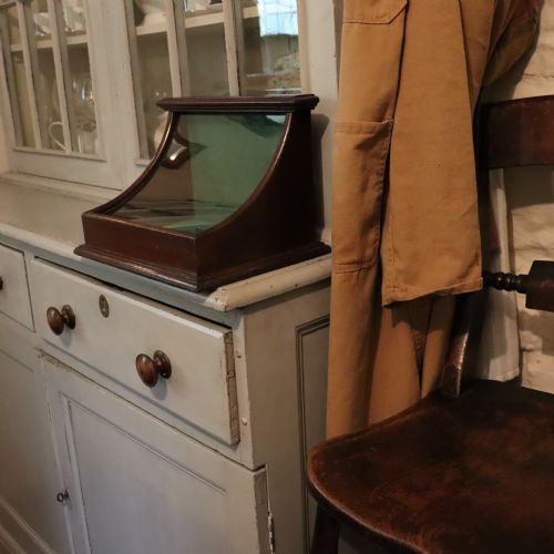 SMALL MAHOGANY AND GLASS TABLE TOP DISPLAY CASE - ADDITIONAL PHOTO 2