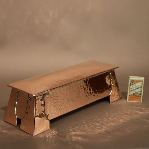 ARTS AND CRAFTS HAND BEATEN COPPER BOX - ADDITIONAL PHOTO 1