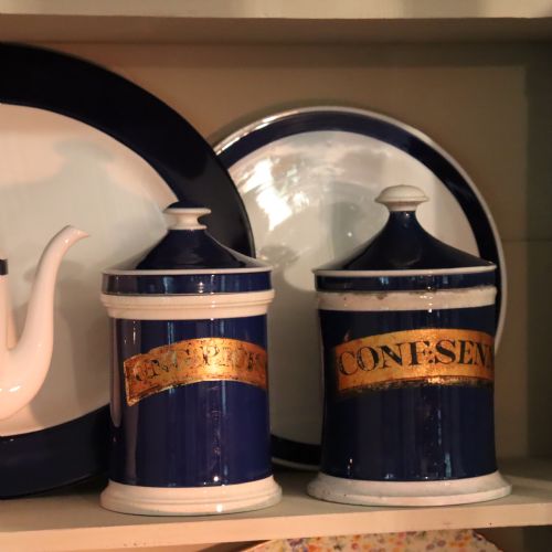 TWO 19TH CENTURY APOTHECARY STORAGE JARS - ADDITIONAL PHOTO 3