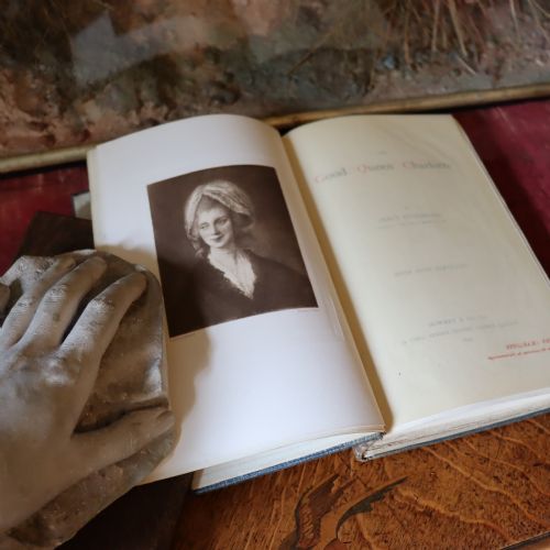 PLASTER CAST HAND OF QUEEN CHARLOTTE WIFE OF KING GEORGE III BY I FOWKES DATED 1810 - ADDITIONAL PHOTO 8