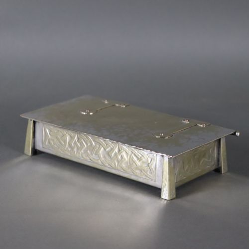 an arts and crafts silver plated brass box - CATEGORY: ANTIQUE BOXES - DATED 1910