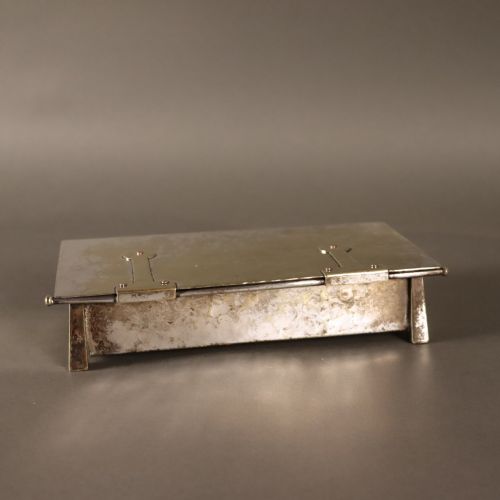AN ARTS AND CRAFTS SILVER PLATED BRASS BOX - ADDITIONAL PHOTO 4