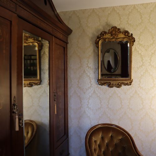 EARLY 19TH CENTURY GILTWOOD MIRROR - ADDITIONAL PHOTO 6