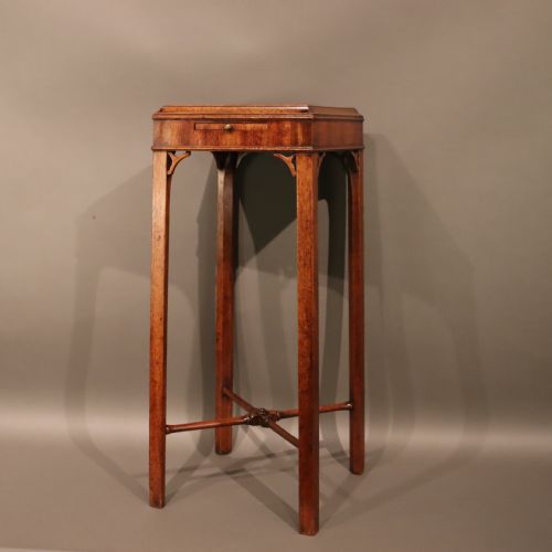 george iii mahogany urn stand - CATEGORY: ANTIQUE TABLES - DATED 1800