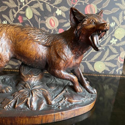 19TH CENTURY BLACK FOREST CARVED WOODEN FOX - ADDITIONAL PHOTO 3