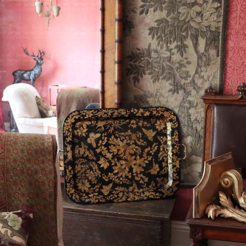 A GEORGE III BLACK GILT JAPPANNED PAPIER MCH TRAY BY HENRY CLAY LONDON CIRCA 1800 - ADDITIONAL PHOTO 4