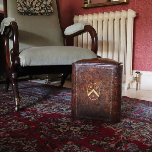 VICTORIAN BOOK STOOL WITH EMBOSSED ARMORIAL AND LEATHER SEAT - ADDITIONAL PHOTO 7