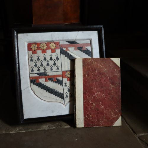 EARLY ENGLISH COAT OF ARMS CIRCA 1700 COMPLETE WITH THE GRUBBE FAMILY BOOK - ADDITIONAL PHOTO 1