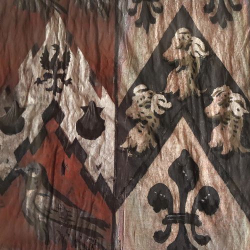 18TH CENTURY BLAZONRYCOAT OF ARMS PAINTING ON SILK - ADDITIONAL PHOTO 4