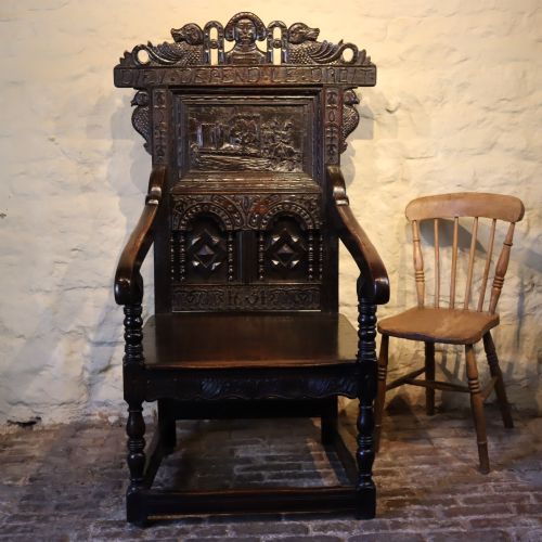 OAK WAINSCOT CHAIR FROM WINCHESTER CATHEDRAL OF UNUSUALLY LARGE PROPORTIONS - ADDITIONAL PHOTO 1