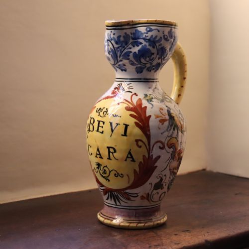 an italian majolica jug - CATEGORY: ANTIQUE JUGS - DATED 19TH CENTURY