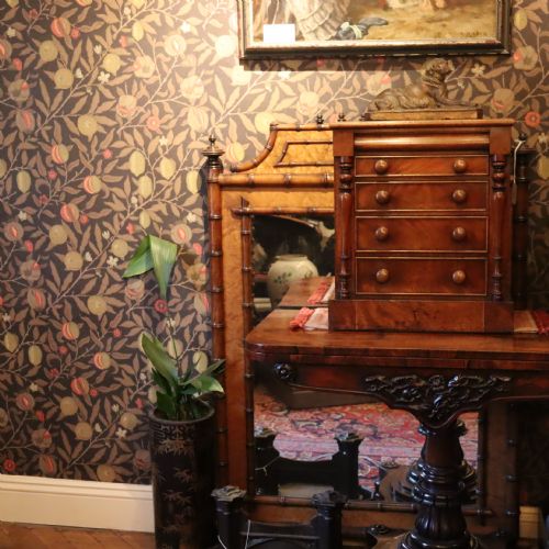 VICTORIAN APPRENTICEMINIATURE MAHOGANY 5 DRAW CABINET - ADDITIONAL PHOTO 1