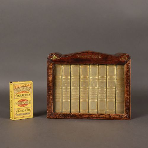 THE WORKS OF SHAKESPEARE 8 MINIATURE VOLUMES IN A TOOLED LEATHER AND GLAZED CASE - ADDITIONAL PHOTO 1
