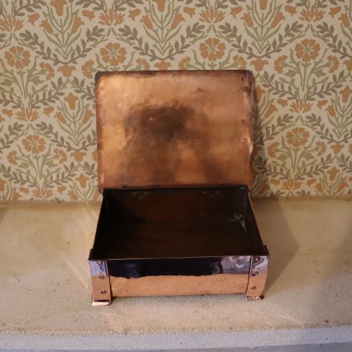 A COPPER ARTS CRAFTS BOX ATTRIBUTED TO A E JONES - ADDITIONAL PHOTO 7