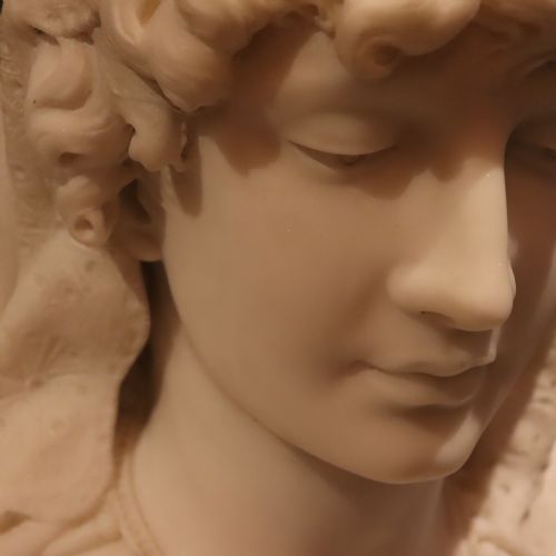 'LA BELLE ITALIENNE' A LARGE CARRARA MARBLE BUST OF A VEILED LADY ON A VERT DE MER MARBLE BASE - ADDITIONAL PHOTO 6