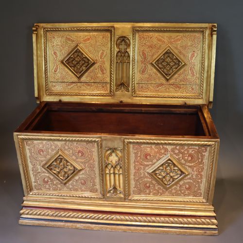 17TH CENTURY OR EARLIER ITALIAN GILT GOTHIC DECORATED WALNUT CASSONE CHEST - ADDITIONAL PHOTO 11
