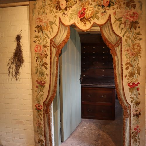 19TH CENTURY FRENCH AUBUSSON TAPESTRY PORTIERE - ADDITIONAL PHOTO 1