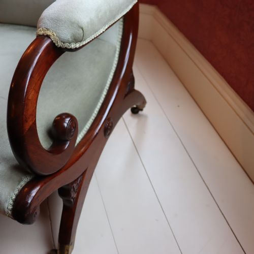 LATE REGENCY MAHOGANY X FRAME LIBRARY CHAIR POSSIBLY BY GILLOWS CIRCA 1830 - ADDITIONAL PHOTO 1