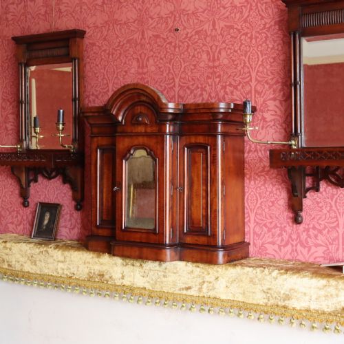 VICTORIAN APPRENTICEMINIATURE MAHOGANY BREAKFRONT WARDROBE - ADDITIONAL PHOTO 6
