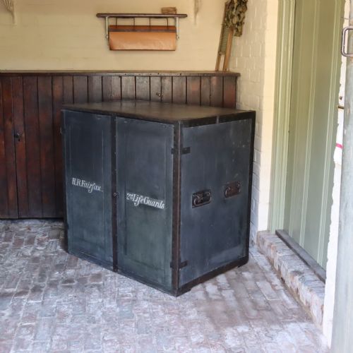 CAMPAIGN MILITARY TRAVELLING PACKING CASE BY ALLEN OF LONDON CIRCA 1900 WITH A RICH PROVENANCE - ADDITIONAL PHOTO 2