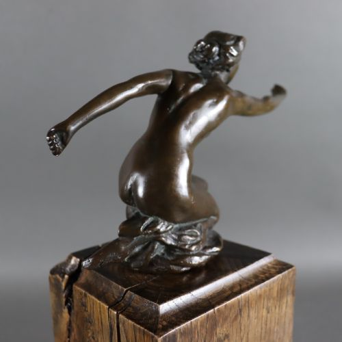 BRONZE ART DECO CAR MASCOT SCULPTURE OF NUDE WOMAN - ADDITIONAL PHOTO 3