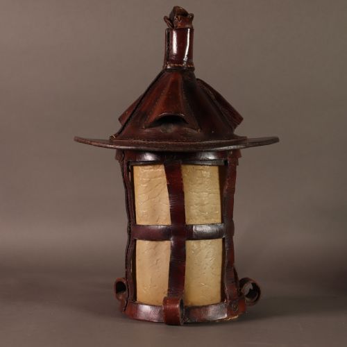 AN ARTS AND CRAFTS HAND STITCHED LEATHER AND VELUM LANTERN FULLY WORKING AND COMPLETE - ADDITIONAL PHOTO 3