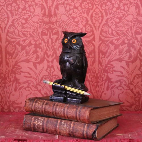 CHARMING LATE 19TH CENTURY BLACK FOREST OWL INK WELL - ADDITIONAL PHOTO 3