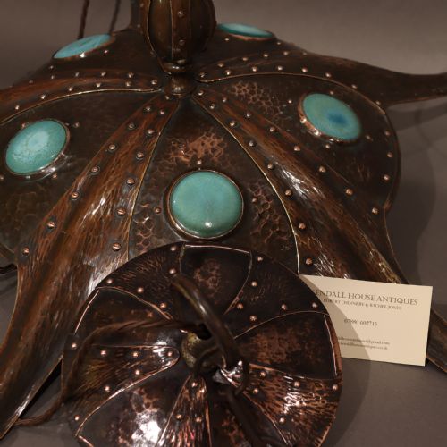 REMARKABLE ARTS CRAFTS HAMMERED COPPER ELECTROLIER WITH RUSKIN CABOCHONS CIRCA 1910 - ADDITIONAL PHOTO 5