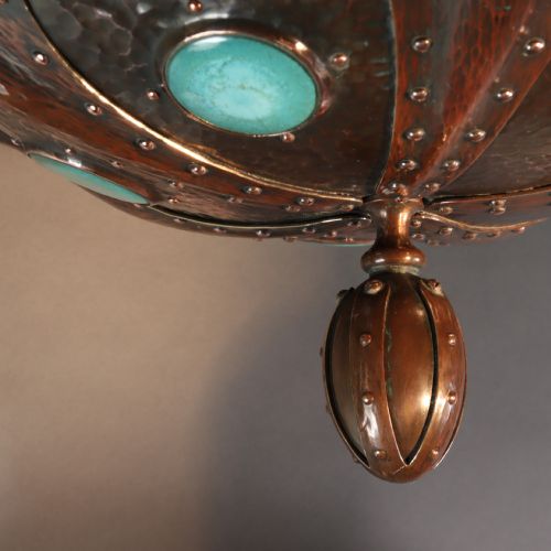 REMARKABLE ARTS CRAFTS HAMMERED COPPER ELECTROLIER WITH RUSKIN CABOCHONS CIRCA 1910 - ADDITIONAL PHOTO 8