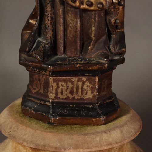 GERMAN 17TH CENTURY GILTWOOD AND POLYCHROME FIGURE OF SAINT BARBARA - ADDITIONAL PHOTO 5