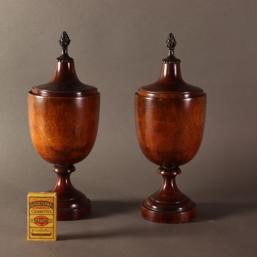 TREEN PAIR OF NEO CLASSICAL MID 19TH CENTURY MAHOGANY LIDDED URNS WITH BRASS PINEAPPLE INSPIRED FINIALS - ADDITIONAL PHOTO 6