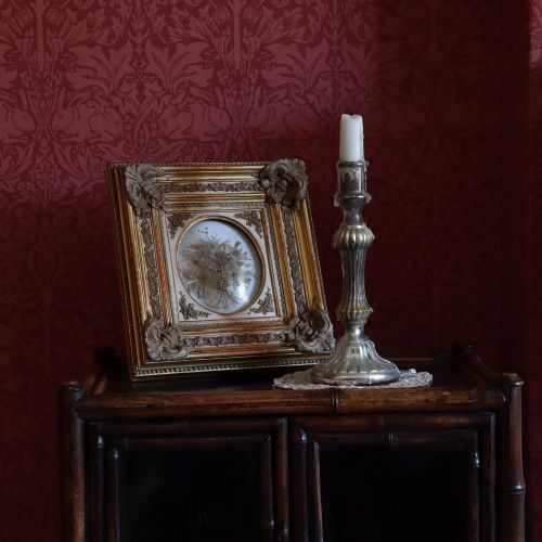 19TH CENTURY HAIRWORK PICTURE OF A MINIATURE BOUQUET OF FLOWERS - ADDITIONAL PHOTO 1