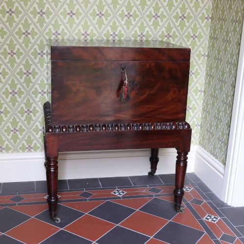 GEORGE III FLAME MAHOGANY CELLARETTE - ADDITIONAL PHOTO 4