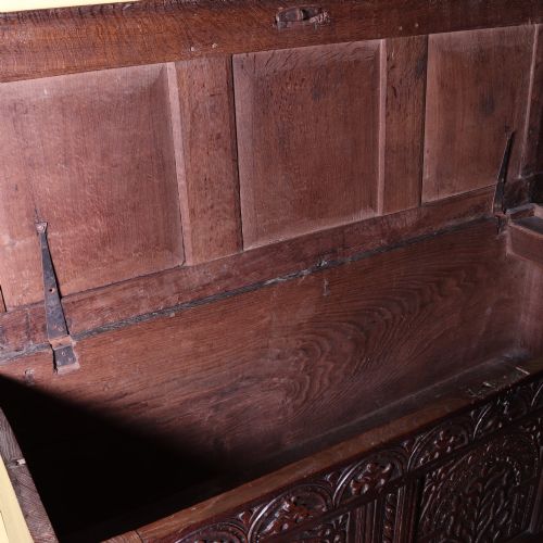 MID 17TH CENTURY OAK PANELLED COFFER - ADDITIONAL PHOTO 4