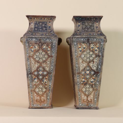 A FINE PAIR OF 19TH CENTURY KASHMIRI WOODEN VASES - ADDITIONAL PHOTO 2