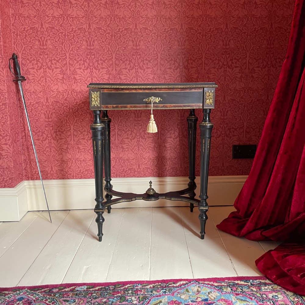 Continental Victorian Vanity Table View II