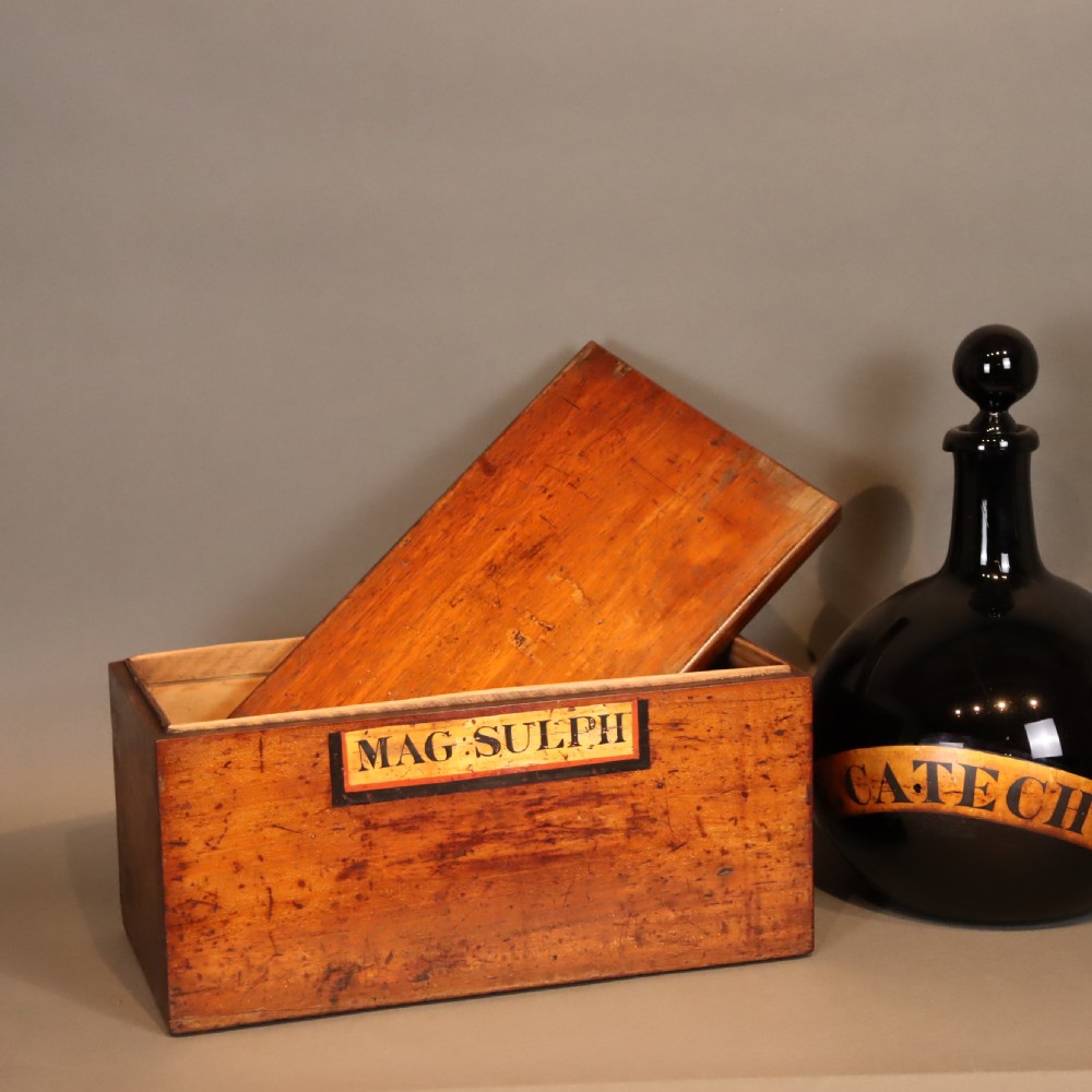 Apothecary box with gilt panel inscribed MAG: SULPH View II