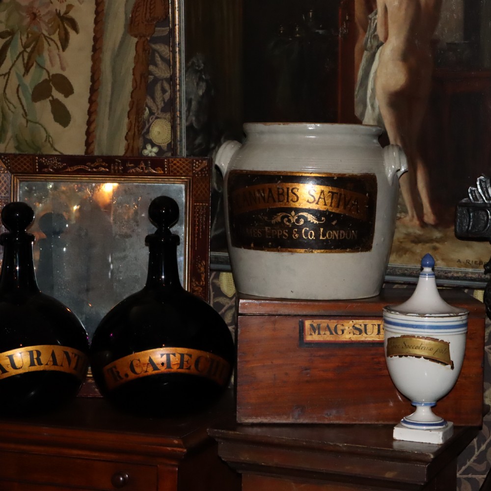 Apothecary pottery jar with gilt label 'Cannabis Sativa’  View V